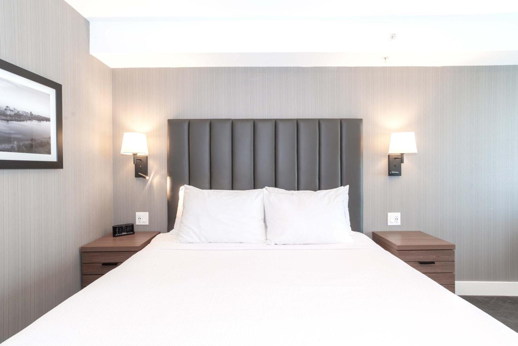 Sandman Signature Saskatoon South Hotel Eksteriør billede
